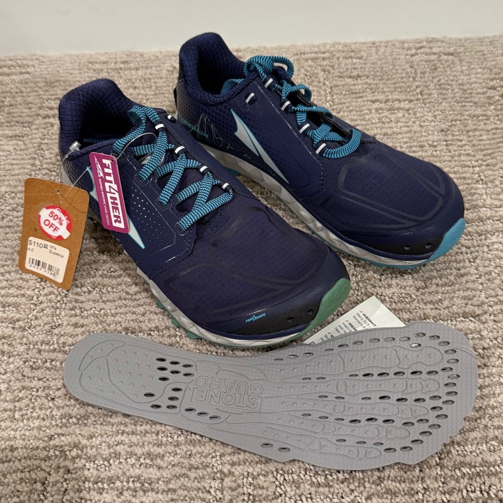Altra Superior 4 Trail-Running Shoes - Women's